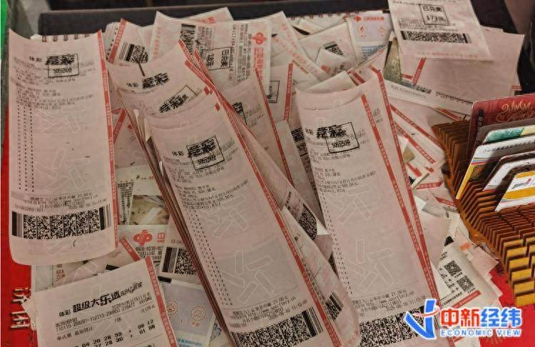 AI推荐世界杯彩票，12元中24元，真能靠算法赢钱？